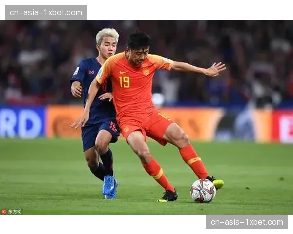 专栏评论：足球是否正在因过度战术化而失去其即兴发挥与偶然性的魅力？